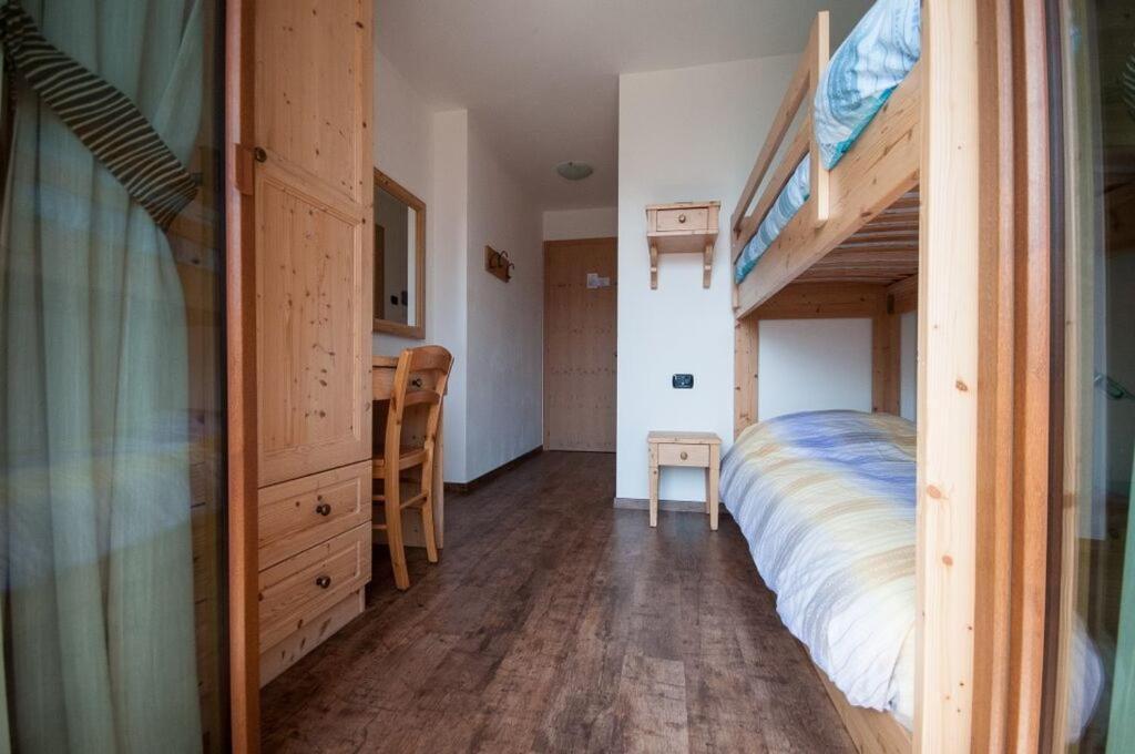 B&B Ledro Affittacamere Mezzolago Pokoj fotografie