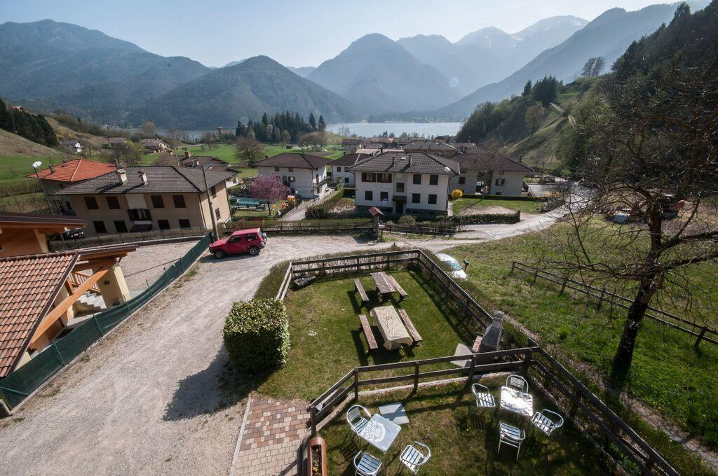 B&B Ledro Affittacamere Mezzolago Exteriér fotografie